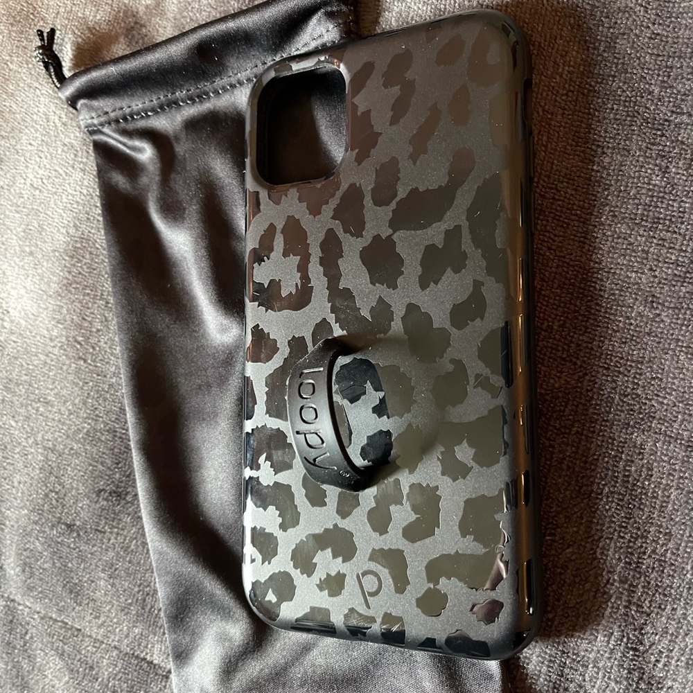 iPhone 11 loopy case, midnight Leopard